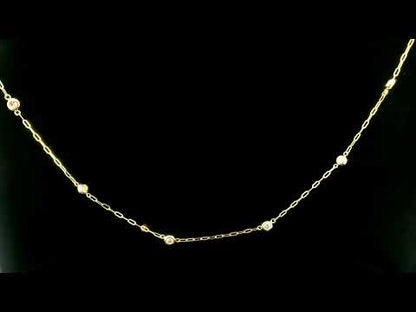 Rotating video showing the jewelry item