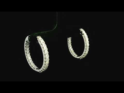 Rotating video showing the jewelry item
