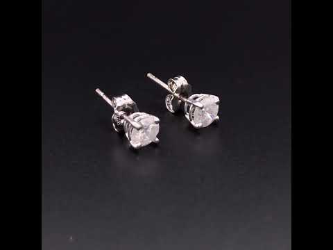 Rotating video showing the jewelry item