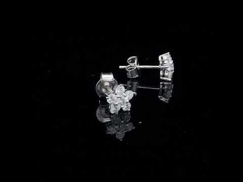 Rotating video showing the jewelry item