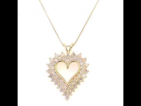 Rotating video showing the jewelry item