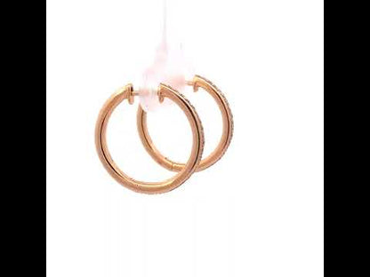 Rotating video showing the jewelry item