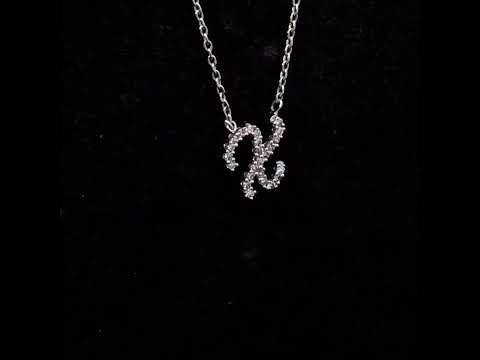 Rotating video showing the jewelry item