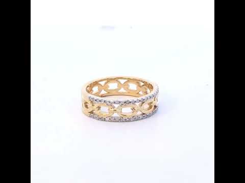 Rotating video showing the jewelry item