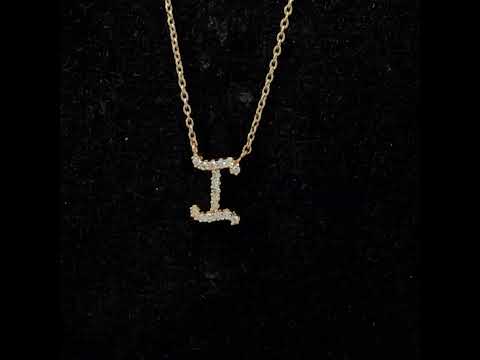 Rotating video showing the jewelry item