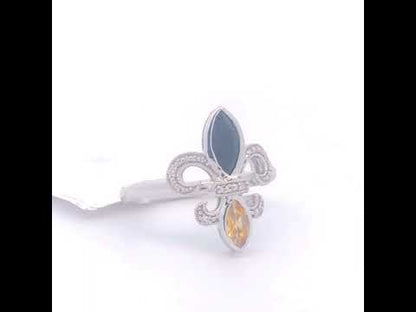 Rotating video showing the jewelry item