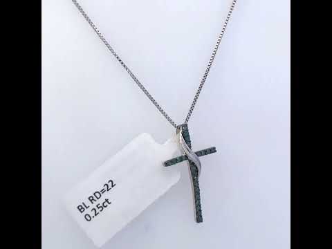 Rotating video showing the jewelry item