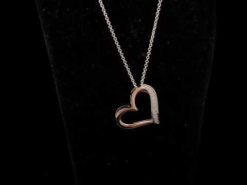 Rotating video showing the jewelry item