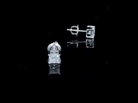 Rotating video showing the jewelry item