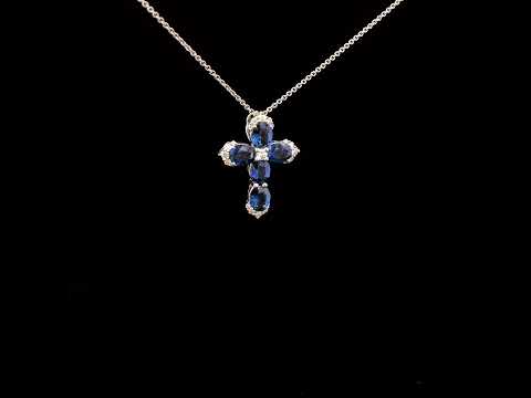 Rotating video showing the jewelry item