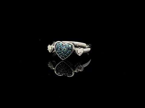 Rotating video showing the jewelry item
