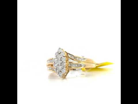 Rotating video showing the jewelry item