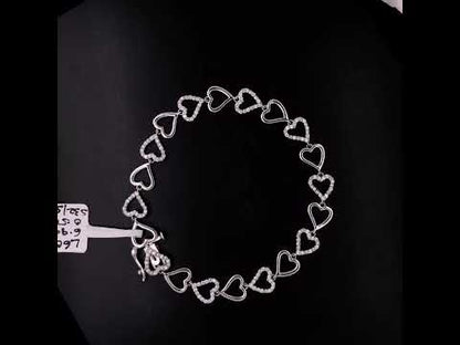 Rotating video showing the jewelry item