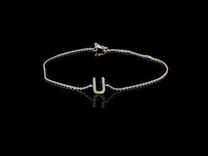 Rotating video showing the jewelry item