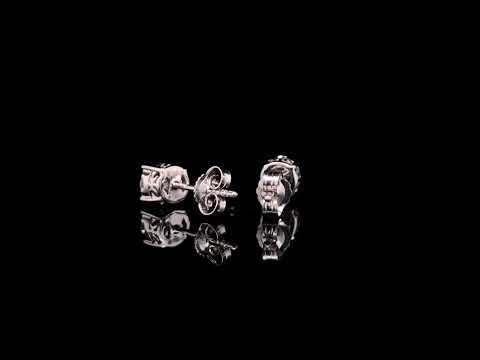 Rotating video showing the jewelry item