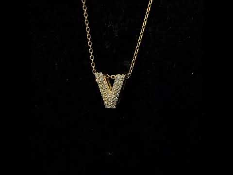 Rotating video showing the jewelry item