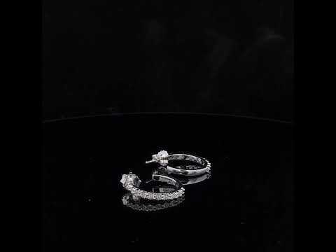 Rotating video showing the jewelry item