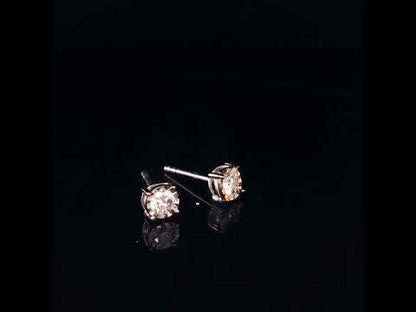 Rotating video showing the jewelry item