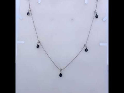 Rotating video showing the jewelry item