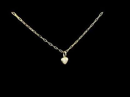 Rotating video showing the jewelry item