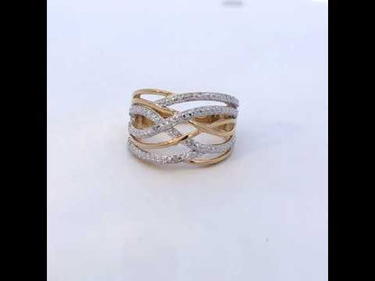 Rotating video showing the jewelry item