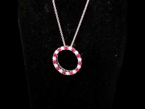 Rotating video showing the jewelry item