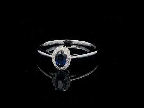 Rotating video showing the jewelry item