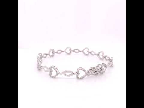 Rotating video showing the jewelry item