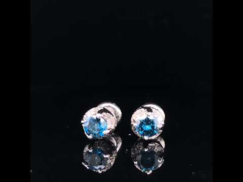 Rotating video showing the jewelry item