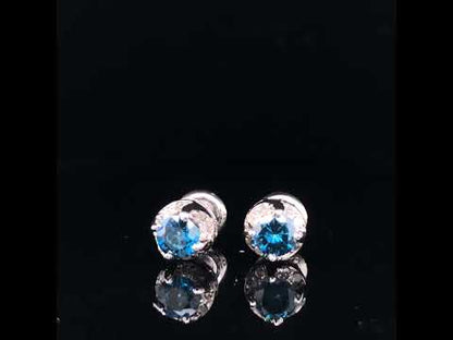 Rotating video showing the jewelry item