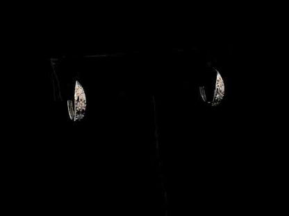 Rotating video showing the jewelry item