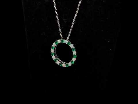 Rotating video showing the jewelry item