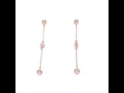 Rotating video showing the jewelry item