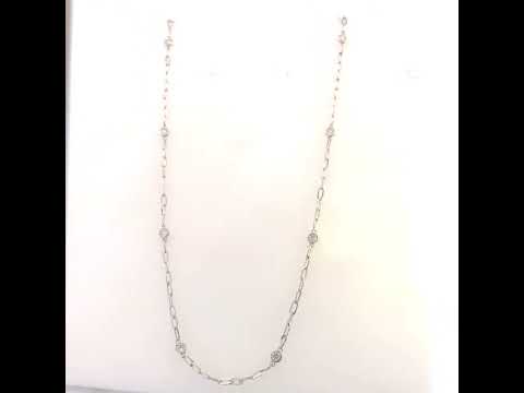 Rotating video showing the jewelry item