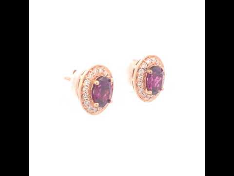 Rotating video showing the jewelry item