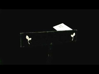 Rotating video showing the jewelry item