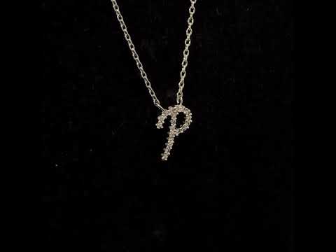 Rotating video showing the jewelry item