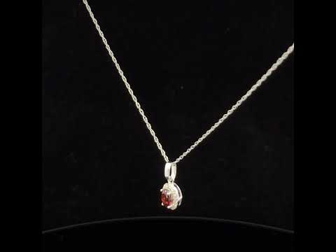 Rotating video showing the jewelry item