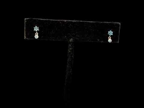 Rotating video showing the jewelry item