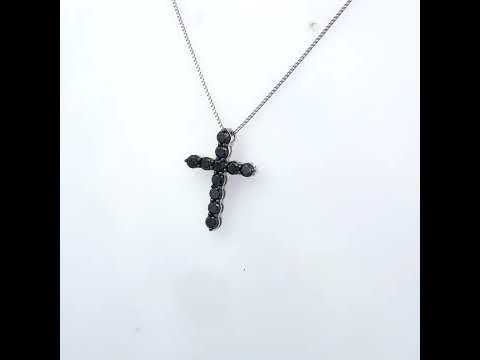 Rotating video showing the jewelry item