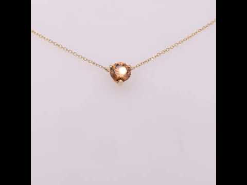 Rotating video showing the jewelry item