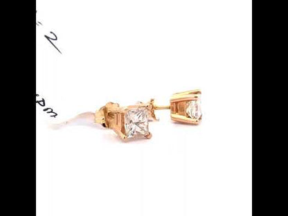 Rotating video showing the jewelry item