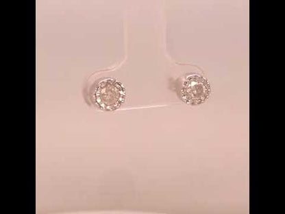 Rotating video showing the jewelry item