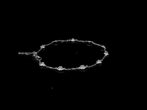 Rotating video showing the jewelry item