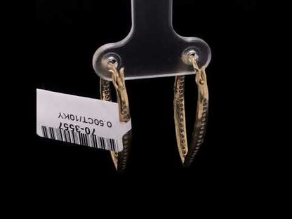 Rotating video showing the jewelry item