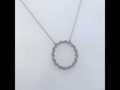 Rotating video showing the jewelry item