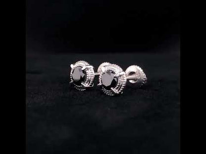 Rotating video showing the jewelry item