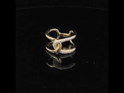 Rotating video showing the jewelry item