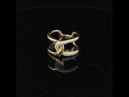 Rotating video showing the jewelry item