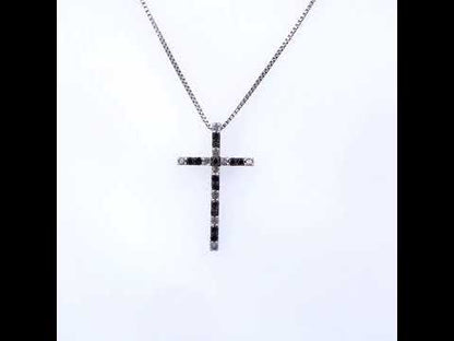 Rotating video showing the jewelry item